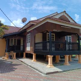 KaLong Bay Homestay Villa Melati Tepi Pantai