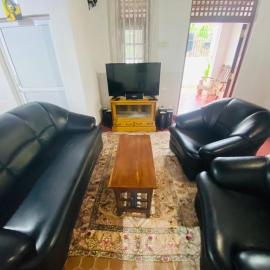 Airport Rest Family cottage, hotel a Katunayake