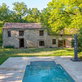 Magnifique longère en pierre du Lot Piscine Privée