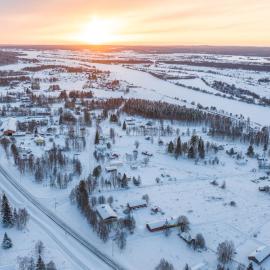 Perinteikäs 3 makuuhuoneen koti โรงแรมในKainuu