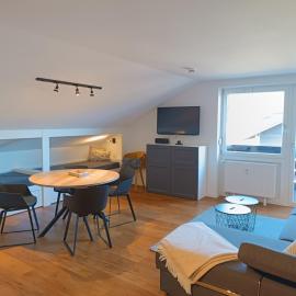 2-Raum FeWo Alpenflair - Hallenbad & Sauna, hotel en Fischen