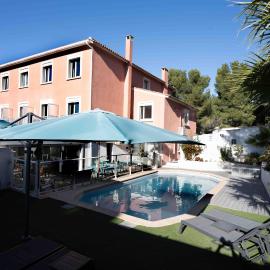 Hotel La Tuiliere, hotel in Carry-le-Rouet