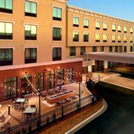 Courtyard by Marriott LaGrange, hotel in La Grange