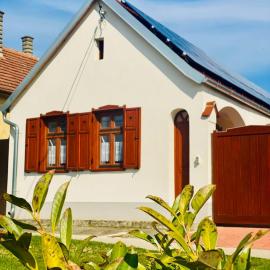 SZÍVES LAK, khách sạn ở Fertőendréd