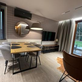 Villa Monica Apartamenty, hotel in Szczyrk