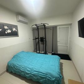 Namesten apartman na dan, hotel a Voždivac