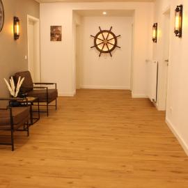 FeWo Familie Renner direkt am Deich 4 Schlafzimmer 2 Bäder 150qm Garten Terrasse WallBox, Hotel in Cappel-Neufeld