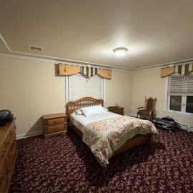 Regal Haven, hotel in Metuchen