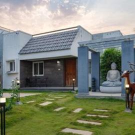 The JhilMil Paradise 6 BHK Villa 3 Pvt Pool Pvt lawn