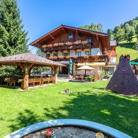 Hotel - Pension Ötzmooshof โรงแรมในซังค์โยฮันน์อิมพองเกา