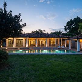 Villa Elise on Mawella beach, hôtel à Sinimodera