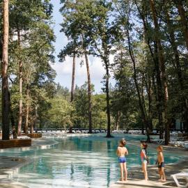 Парк-Готель "Золотий Пляж", hotel a Orlovshchina
