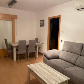 Apartament del Passeig، فندق في مورا دي إبري