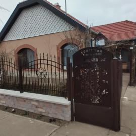 Bundik Vendégház, hotel v mestu Berettyóújfalu