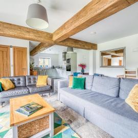 Stunning Cottage in New Forest with Log Burner, hotel u gradu Redlynch