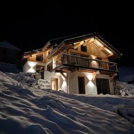 Unique Chalet Luxe Neuf Valmorel, hotell sihtkohas Valmorel