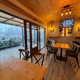Kolašin में, होटल Pubhouse & Rooms Pahulja