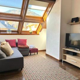 Apartament encantador, familiar i lluminós by RURAL D'ÀNEU