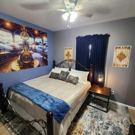 Steampunk Haven in the Heart of Tacoma! โรงแรมในทาโคมา