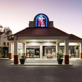 Days Inn by Wyndham Memphis at Graceland, hotel en Memphis