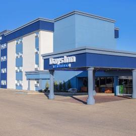 Days Inn & Conference Centre by Wyndham Camrose Norsemen – hotel w mieście Camrose