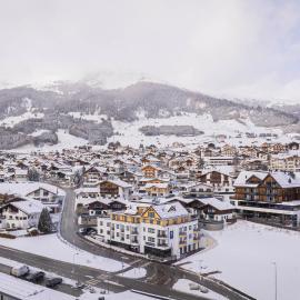 Fiss Suites by ALPS RESORTS