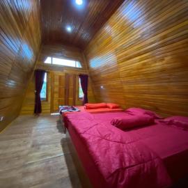 Lapay Homestay Syariah, hotel in Kotabaru