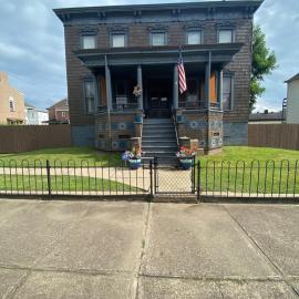 Charming Wheeling Island Home, hotel en Wheeling