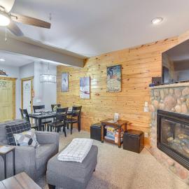 Viesnīca Patio & Mountain Views: Central Grand Lake Condo! pilsētā Grandleika