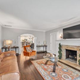 Serene & Charming 5BR Des Plaines Getaway, hotel v mestu Des Plaines