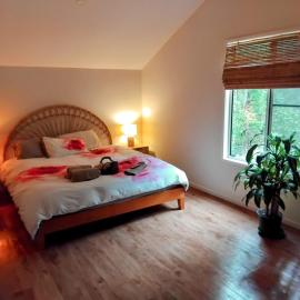 THE TAJ- Loft on Russel Island, hotel in Russell Island