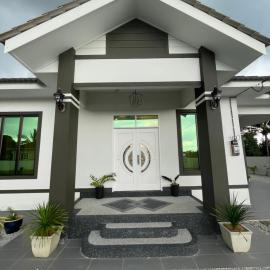 Rihays Palace Homestay Ketereh, Hotel in Ketereh