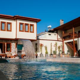 Dumos Suite Hotel