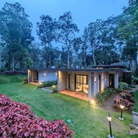 Earthsong Luxury Pool Villa by Luxunlock Private Villas, hotel a Suntikoppa
