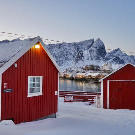 Viesnīca Anitas Waterfront Cabins pilsētā Reine