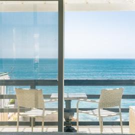 Laguna Cove Hotel, מלון בלגונה ביץ'