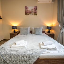 Къща за гости Алекс, hotel in Karlovo