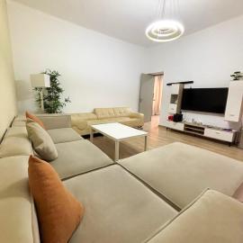 Spacious Apartment Entire Villa Floor 2 Bedrooms, hotell i Rabat