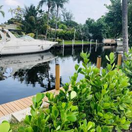 Close to Hard Rock Casino with water access