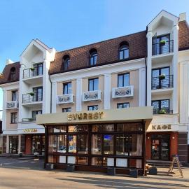 EVEREST Готель, hôtel à Poltava