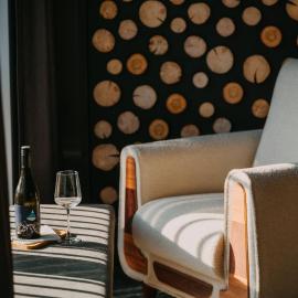 Luxusní Apartmány Domovjanka - LYSÁ HORA, SMRK, KMÍNEK, SLAVÍČ, KNĚHYNĚ, Hotel in Bílá