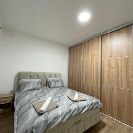 Apartman M&J، فندق في Bileća