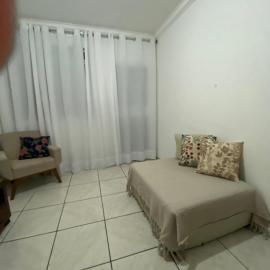 Apartamento inteiro 02 quartos, no térreo - hospeda confortavelmente até 6 pessoas - Ipatinga -MG, hotel in Ipatinga