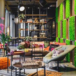 Moxy Poznań Airport โรงแรมในพอซนาน