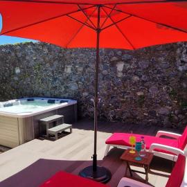 Maison avec jacuzzi, hotel Saint-Andréban