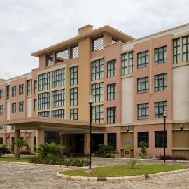 Protea Hotel by Marriott Benin City Select Emotan，貝寧城的飯店