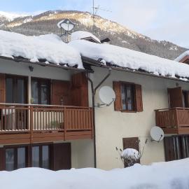 Appartamento in Val di Sole, hotel i Commezzadura