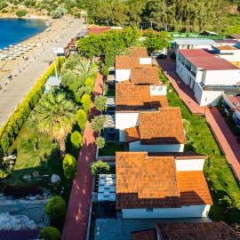 Club Sideris Halal Family Hotel، فندق في إزمير
