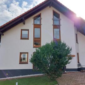 Haus Petra, hotel en Frankenstein