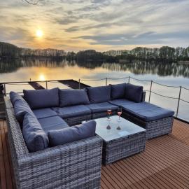 Wasserbungalow Merlin: Lehnin şehrinde bir otel